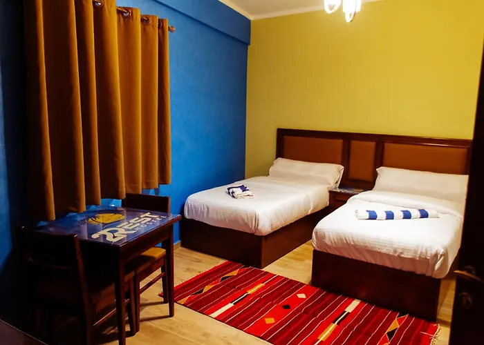 فندق 2rest دهب